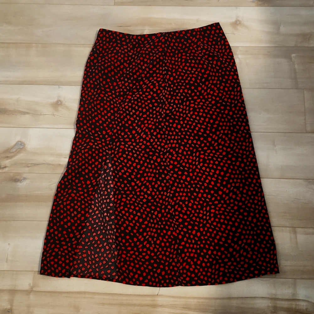 Black and red leopard print skirt (medium)
